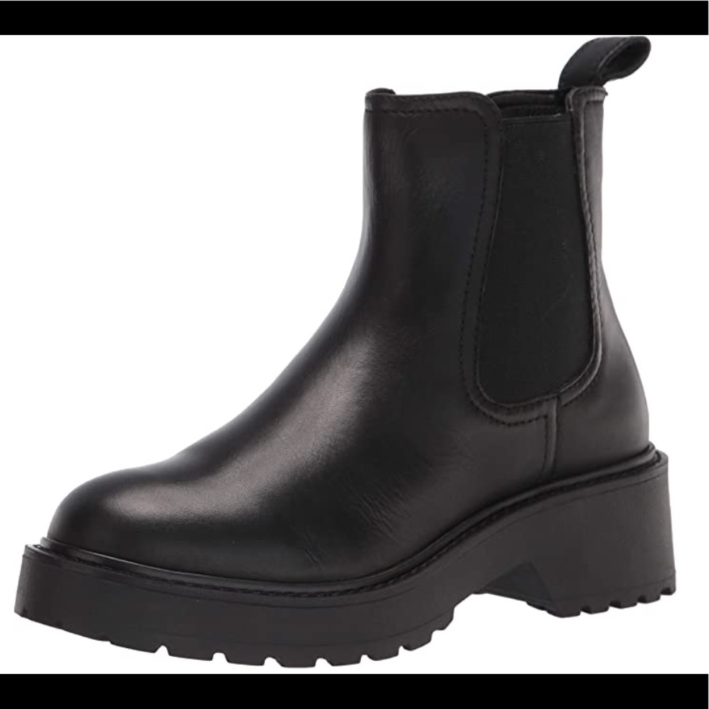 Steve Madden Trap Chelsea Boots